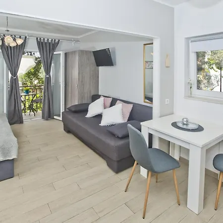 Milton Hvar Appartement *