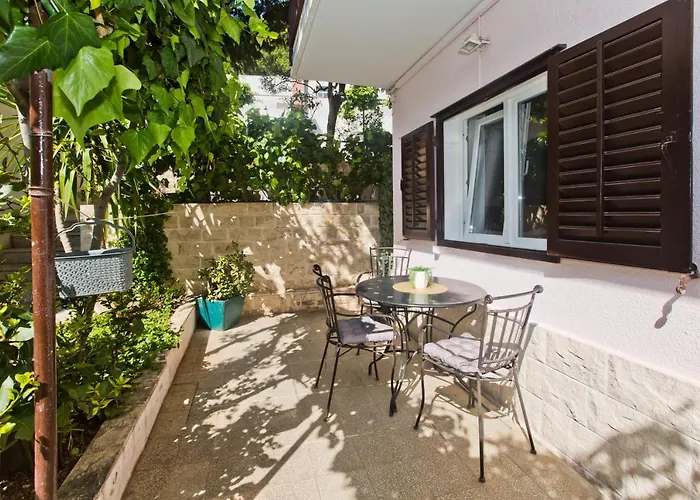 Milton Hvar Apartman