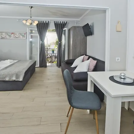 Apartment Milton Hvar *