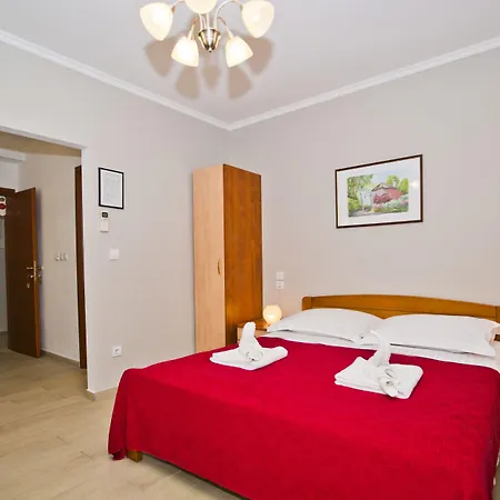 Milton Hvar Apartment