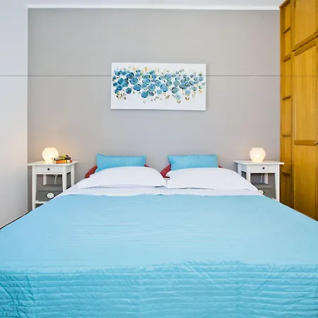 Apartment Milton Hvar