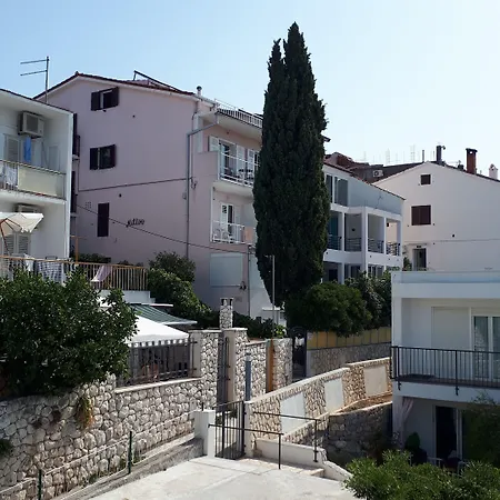 Διαμέρισμα Milton Hvar *