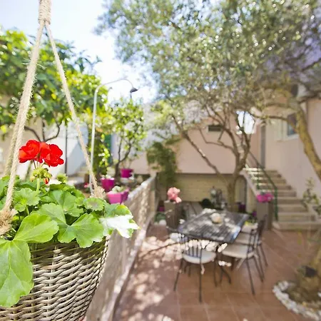 Milton Hvar Apartment *