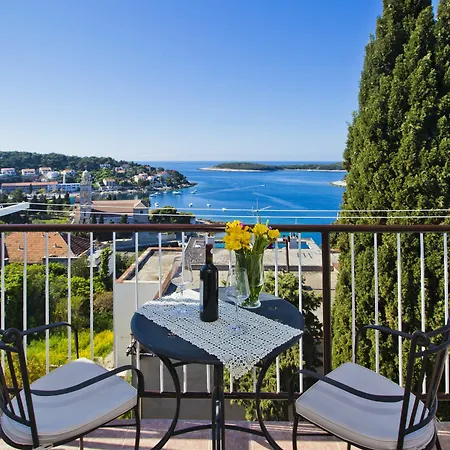 Apartment Milton Hvar Hvar Town