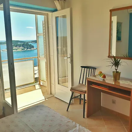 Apartment Milton Hvar *