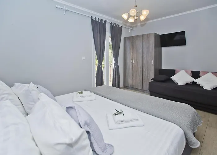 Milton Hvar * Hvar Town