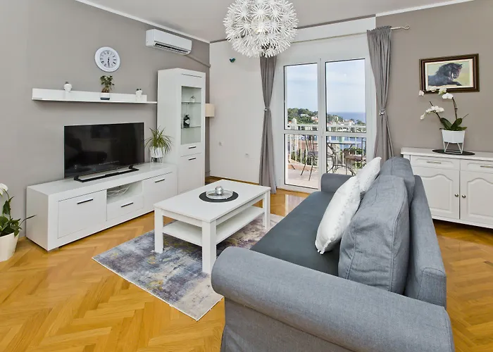 Milton Hvar Hvar Town